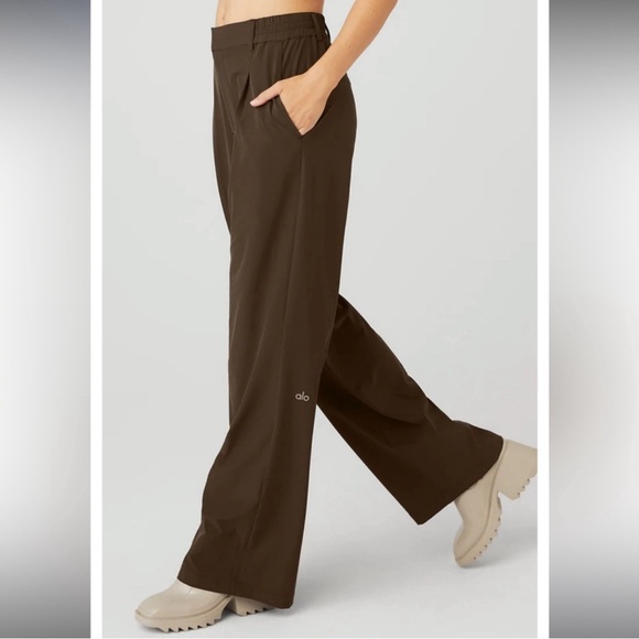 Alo Yoga High Waist Pursuit trouser size S - Picture 3 of 6